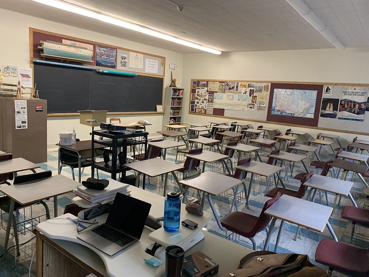  Teacher James Griffith has 34 students in his law class at Frontenac Secondary School in Kingston. He’s spread the desks out as much as possible, but they are only about 50 centimetres apart.