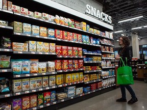 Canadians get nearly half of their total calories from ultra-processed foods, according to previous research from Heart & Stroke.