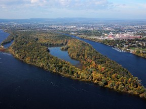 An aerial photo of Kettle Island, in the Ottawa River. It lies north of the Aviation Parkway and the Aviation and Space museum.