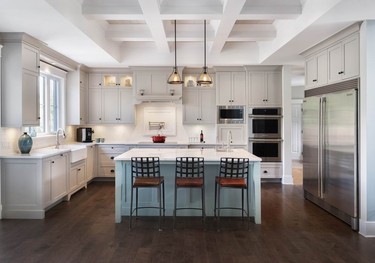 Custom kitchen, 176-250 sq. ft., traditional:Deslaurier Custom Cabinets & Maple Leaf Homes