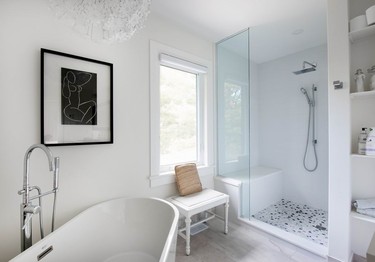 Custom bathroom, 101 sq. ft. or more, traditional: Lagois Design Build Renovate