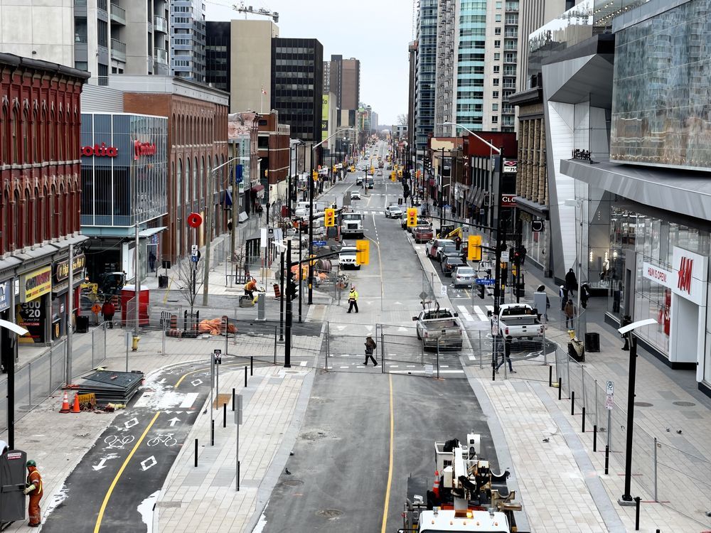 Rideau Street reopening after years removed from Ottawa's
transportation 'spine'