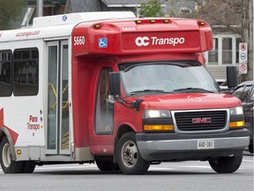 A Para Transpo bus