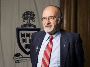 Rabbi Reuven Bulk at  Congregation Machzikei Hadas November 16, 2016.
