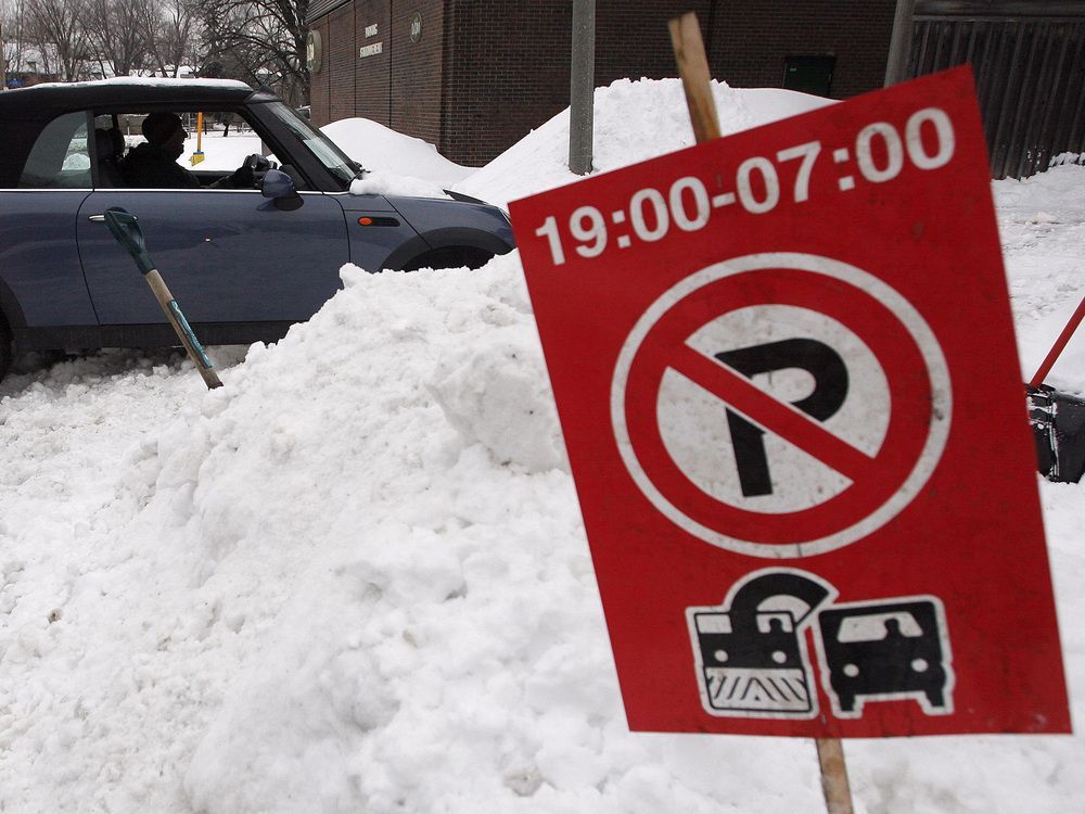 Parking Disc With Chip Car Parking Sign With Snow Shovel, Parking