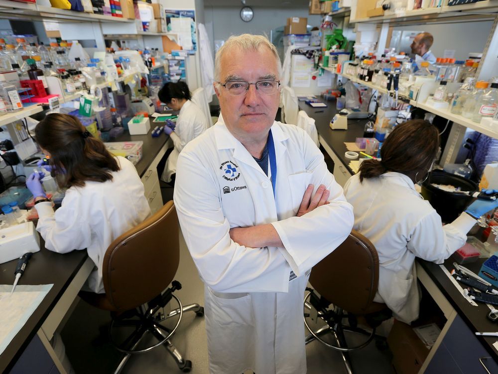  Dr. John Bell poses for a photo in his lab at the Ottawa Hospital Research Institute Wednesday July 13, 2016.