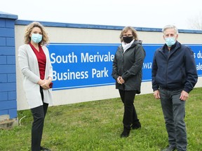 Left to right: Barbara Motzney, Barry King, Karen Meades.

Residents in the cozy Rideau Glen community along the Rideau River in south Ottawa are peeved about a development application in the South Nepean Business Park. They're worried about the huge amount of truck traffic that would rumble down Prince of Wales Drive.