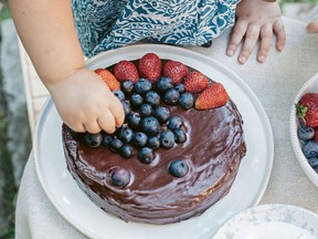 Torta al cioccolato (chocolate cake) from Torta della Nonna.