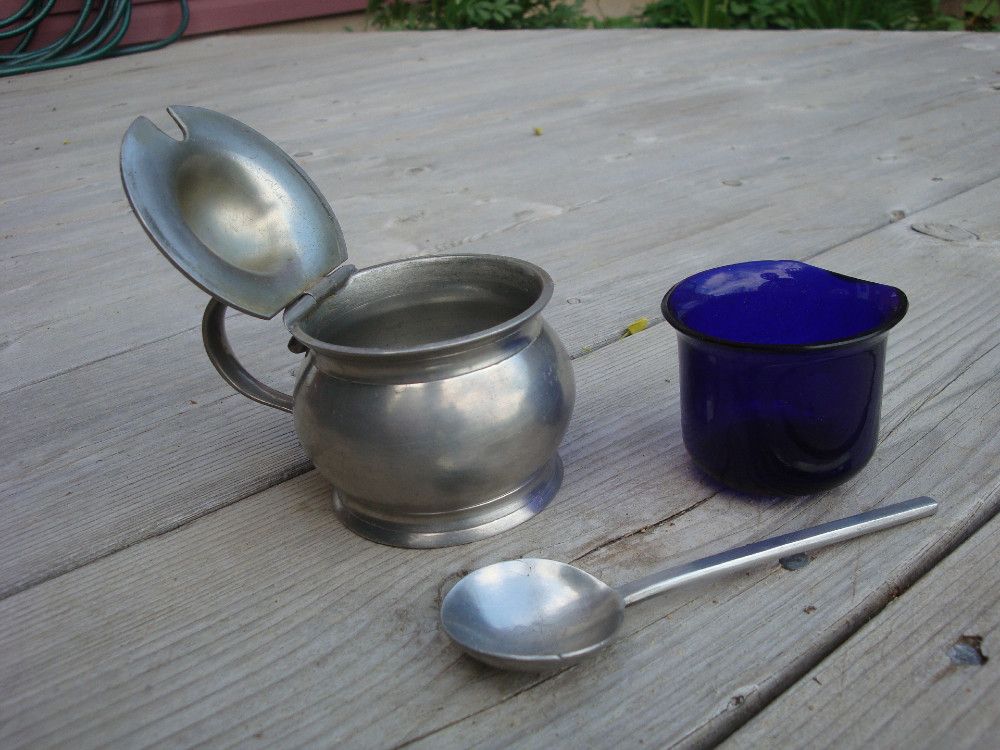 Antiques Condiment pot serves rich history Ottawa Citizen