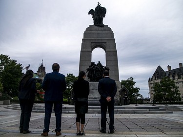 The Afghan-Canadian community held a small ceremony at The National War Memorial to honour veterans' sacrifices during the war in Afghanistan.