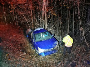 Driver escaped with minor injuries in this Saturday morning rollover near Val-des-Monts.