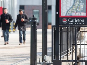 L'Université Carleton dit qu'elle conserve son mandat de masque jusqu'à nouvel ordre.