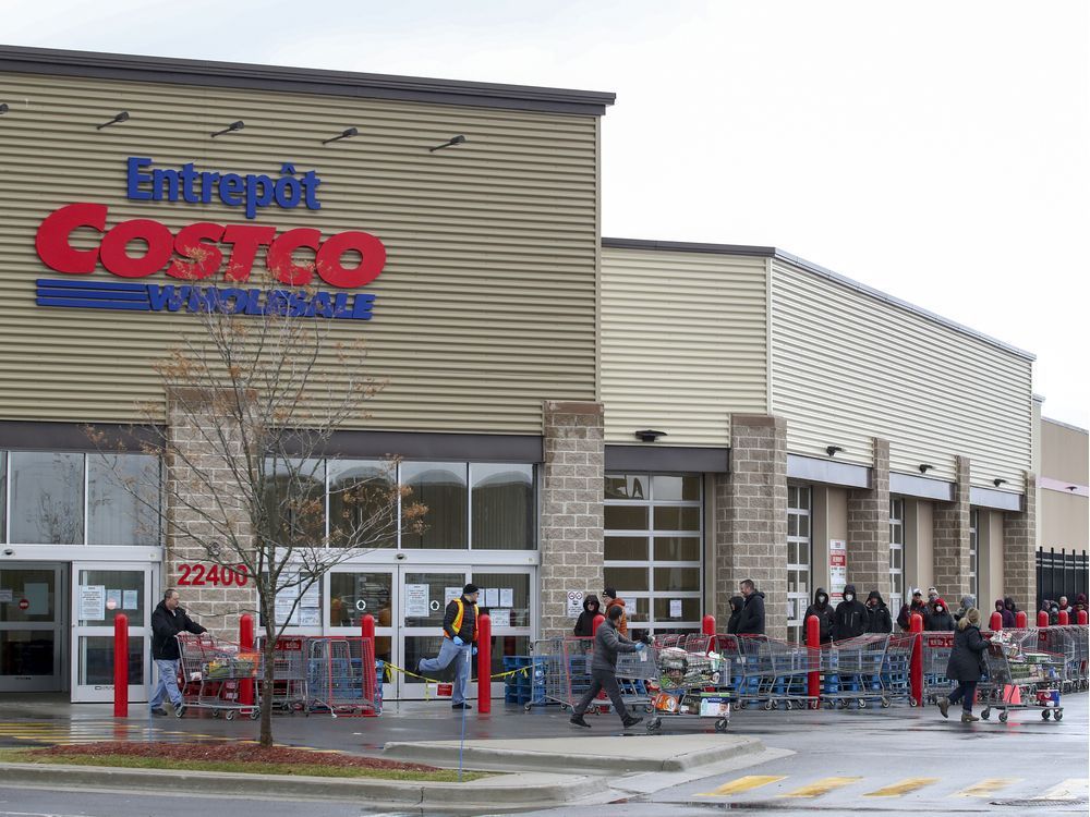 Because of labour shortages, forcing retailers like Costco to check vaccine passports “will create lineups that didn’t previously exist," said Michel Rochette, president of the Retail Council of Canada’s Quebec office.