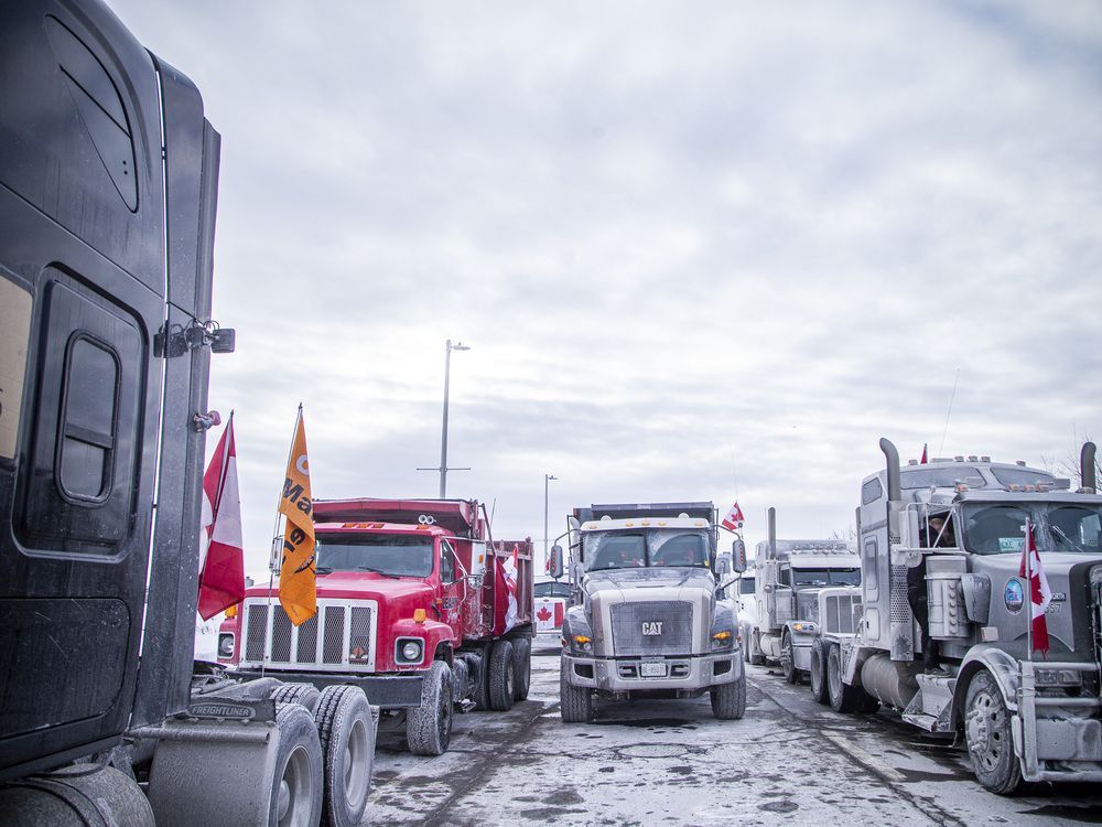 Experts say particles in diesel fumes generated by the truck convoy protesters could lead to  serious health problems for some residents in Ottawa's downtown core.