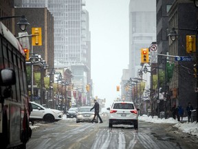 Periods of drizzle and light rain, and temperatures hovering around 1 C, are expected this weekend. File photo