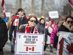 Eine Gruppe von „Freedom Convoy“-Demonstranten kam am Samstag nach Ottawa zurück, um ihre Ablehnung von Impfvorschriften und anderen Einschränkungen im Zusammenhang mit Pandemien zu demonstrieren.