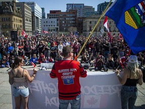 Le rassemblement « Rolling Thunder Ottawa » comprenait cet événement sur la Colline du Parlement samedi après-midi.