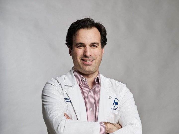  Dr. Tiago Mestre.