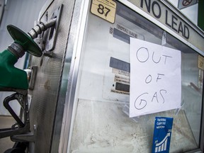 OTTAWA -- An out of gas note was stuck to the pumps at the Francis Fuels station in Pakenham, Monday, May 23, 2022. 

ASHLEY FRASER, POSTMEDIA