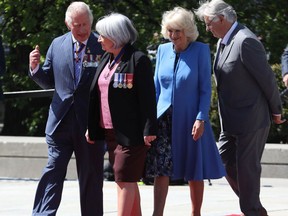 The Duchess of Cornwall and Prince of Wales will leave with Governor Mary Simon and her husband Whit Fraser after attending the National War Memorial ceremony in Ottawa on May 18, 2022. To honor the Prince of Wales and the Duchess of Cornwall, Canadian veterans and active military personnel, their Royal Highness attended a ceremony at the National War Memorial. A mourning Piper, and a wreath and bouquet laying, May 18, 2022.Mission 137566 Jean Levac / Ottawa Citizen