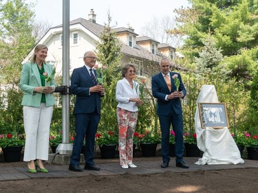 Her Royal Highness, Princess Margriet of the Netherlands, stands in front of the new tulip bed at Stornoway, her childhood house, accompanied by her husband, Professor Pieter van Vollenhoven. The royal couple was accompanied by NCC's CEO Tobi Nussbaum and the Ambassador of the Kingdom of the Netherlands, Ines Coppoolse, for a ceremonial planting of tulips.