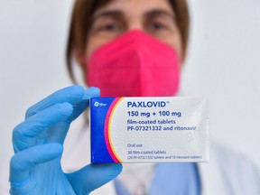 The COVID-19 treatment pill Paxlovid must be administered soon after diagnosis in order to be effective.