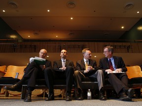 Photo d'archive : 7 octobre 2010. Les candidats à la mairie d'Ottawa, Clive Doucet, Charlie Taylor, Mike Maguire et Jim Watson, avant un débat à Ottawa jeudi soir.  Tony Caldwell / Postmédia