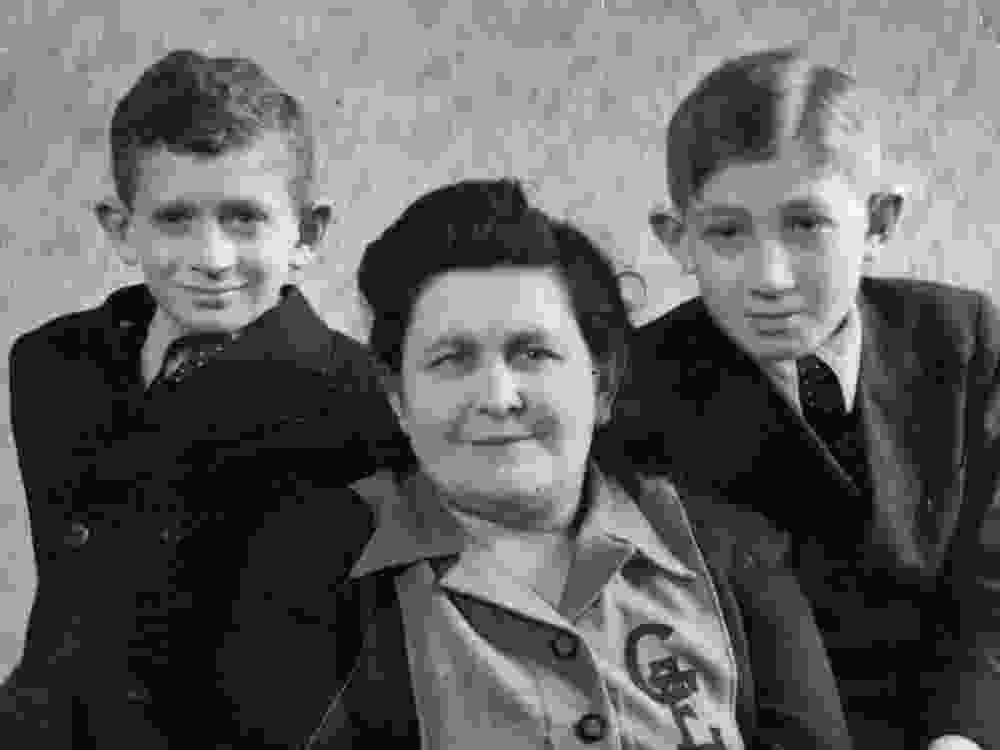 George Gara, left, with his mother, Elsa, and brother, Tomi, in the 1930s in Budapest, Hungary.