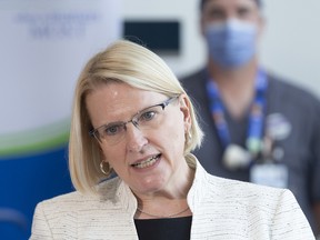 Sylvia Jones, ministre de la Santé de l'Ontario.