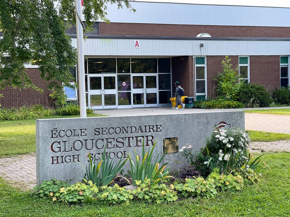 Gloucester High School assault: Ottawa police charge six minors