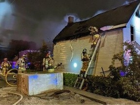 Fire at abandoned home on Bell Street S.