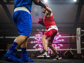 Fight for the Cure raised over $1 million Saturday night at Hilton Lac-Leamy as supporters filled the room to watch boxing matches. Ottawa’s only white-collar boxing gala features competitors trading their business suits in exchange for boxing gloves, shorts and headgear.