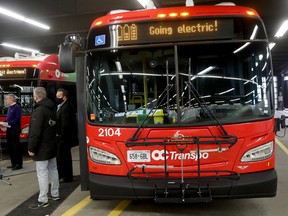Program e-bus harus melihat komisi transit untuk kedua kalinya, keputusan dewan