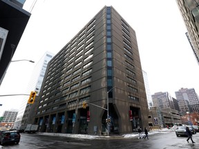 110 O'Connor adalah gedung perkantoran DND yang sekarang kosong.  Perusahaan yang berbasis di Montreal yang membelinya setahun yang lalu, Groupe MACH, sedang mempertimbangkan untuk mengubahnya menjadi penggunaan perumahan, tetapi tidak berpikir bahwa insentif yang mungkin dari kota untuk memasukkan 20 persen perumahan yang terjangkau akan berhasil.