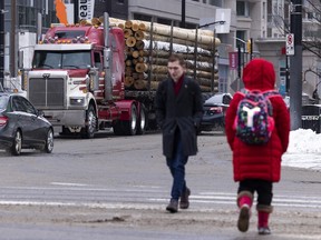 Pellerin: Ottawa, saatnya menyelesaikan masalah truk di pusat kota