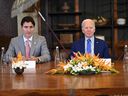Le premier ministre Justin Trudeau et le président américain Joe Biden se rencontrent en marge du sommet des dirigeants du G20 en Indonésie en novembre 2022.