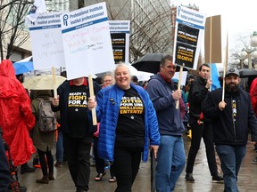 PSAC strikers on Elgin St in Ottawa, April 24, 2023.
Assignment 138978