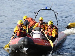 ottawa fire services water rescue unit