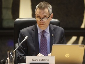 Ottawa Mayor Mark Sutcliffe says he wants the public school board to come to an agreement to allowed uniformed officers into its  schools.