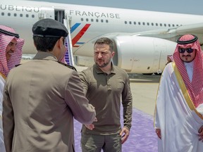 Ukrainian President Volodymyr Zelenskiy arrives to attend the Arab League Summit in Jeddah, Saudi Arabia, May 19, 2023. Saudi Press Agency/Handout via REUTERS ATTENTION EDITORS - THIS PICTURE WAS PROVIDED BY A THIRD PARTY