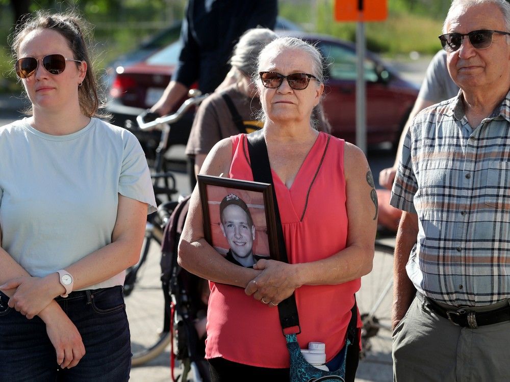 Angela Peterson Nicole Grindell Bill