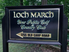 Loch March golf sign
