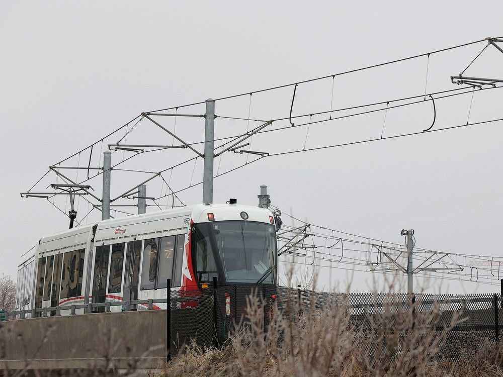 LRT Ottawa Confederation Line