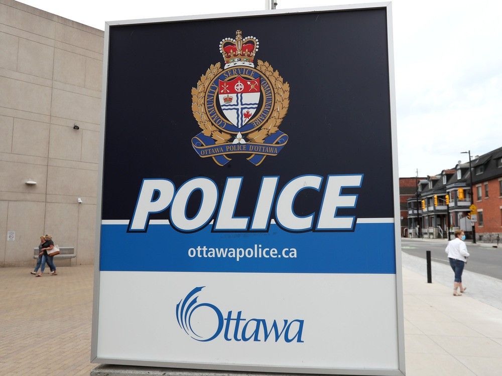 La police d’Ottawa signale une baisse des « entrées dynamiques » et des incidents de recours à la force