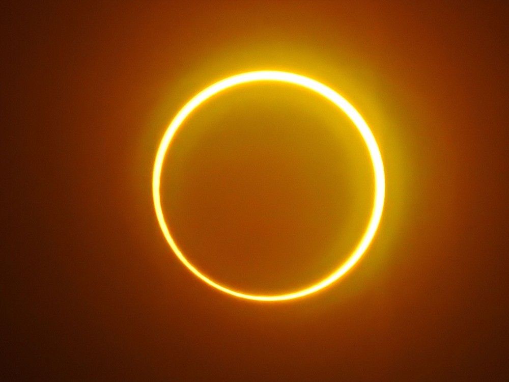 'Ring of fire' solar eclipse will slice across Americas on Saturday