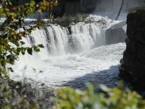 Hog's Back Falls