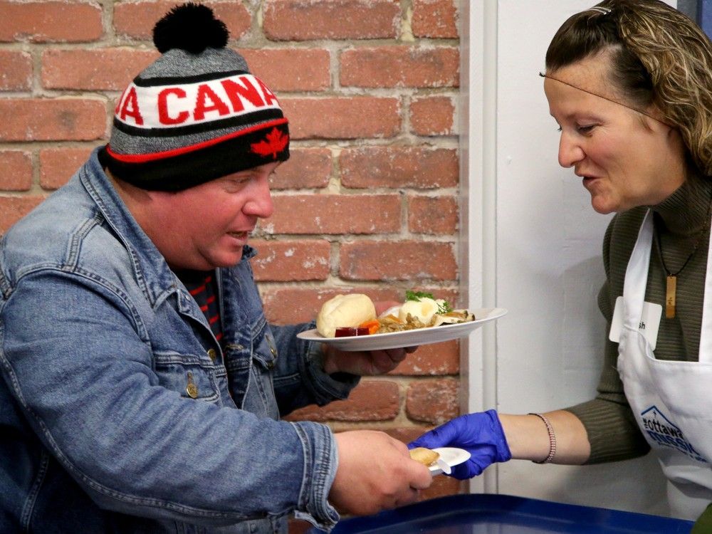 Ottawa Mission Thanksgiving dinner