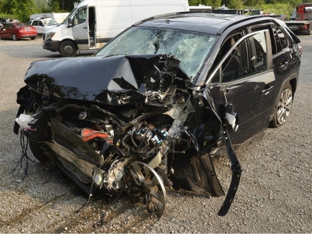 SUV involved in chase in Vankleek Hill