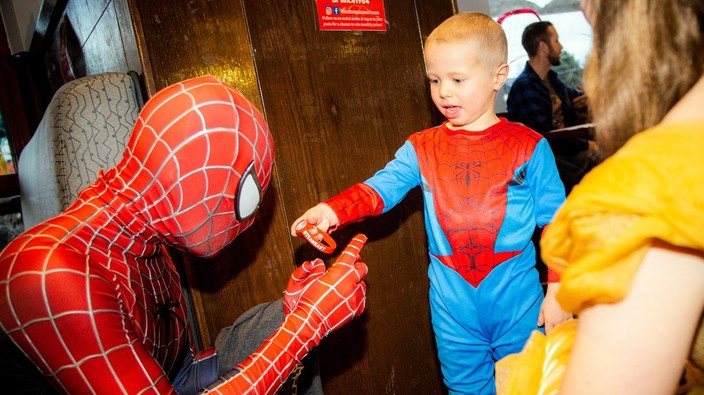 Meet the 4-year-old fighting cancer superhero-style