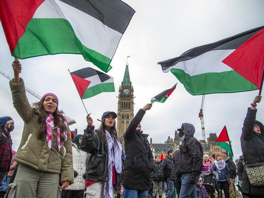 Palestinian supporters on Parliament Hill Sunday called for a ceasefire and for Prime Minister Justin Trudeau to do more to support their cause.
